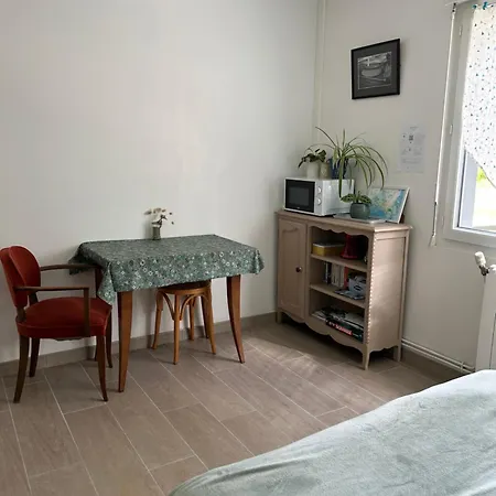 Casa de hóspedes Chambre Chez L'Habitant *